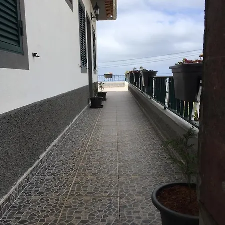Bed & Breakfast Casa Do Til Santana (Madeira)