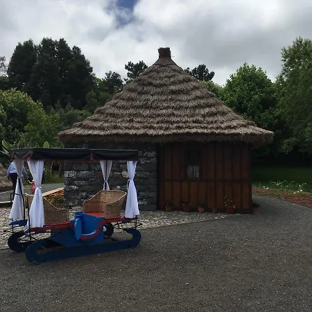Casa Do Til Oda ve Kahvaltı Santana (Madeira)