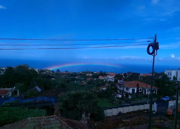 Casa Do Til Bed & Breakfast