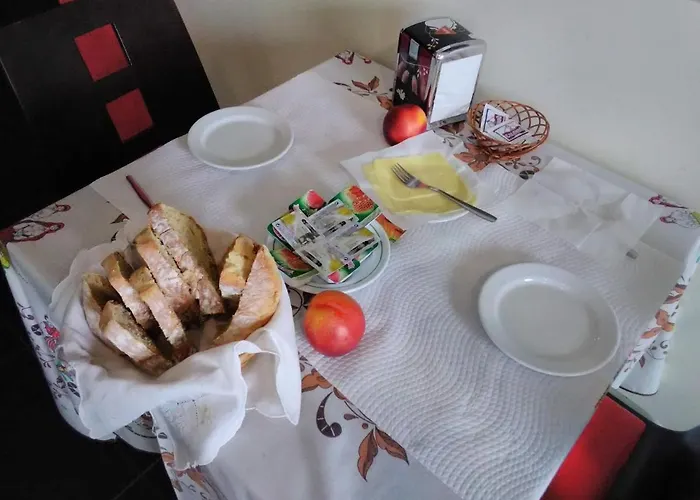 Bed & Breakfast Casa Do Til Santana (Madeira)