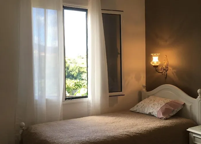 Casa Do Til Bed & Breakfast 3*