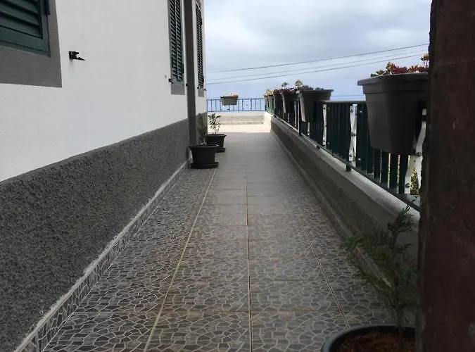 Bed & Breakfast Casa Do Til Santana (Madeira)