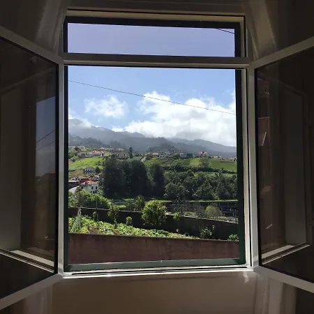 فندق مبيت وإفطار Casa Do Til سانتانا