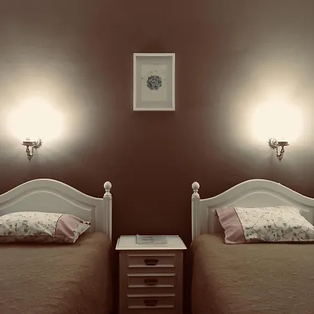 Bed & Breakfast Casa Do Til Santana (Madeira)