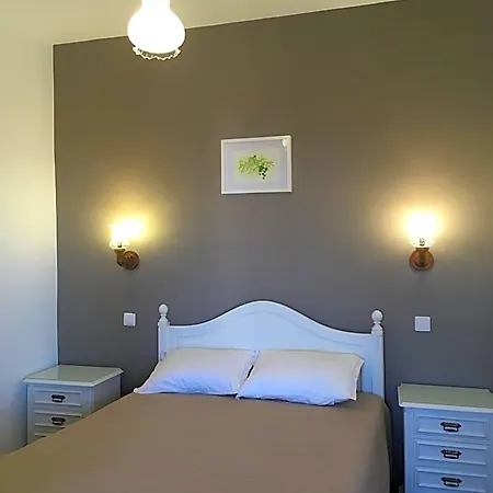 Casa Do Til Bed & Breakfast 3*