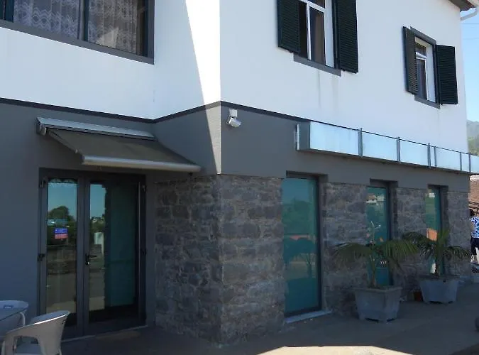 Nocleg ze śniadaniem Casa Do Til Santana (Madeira)