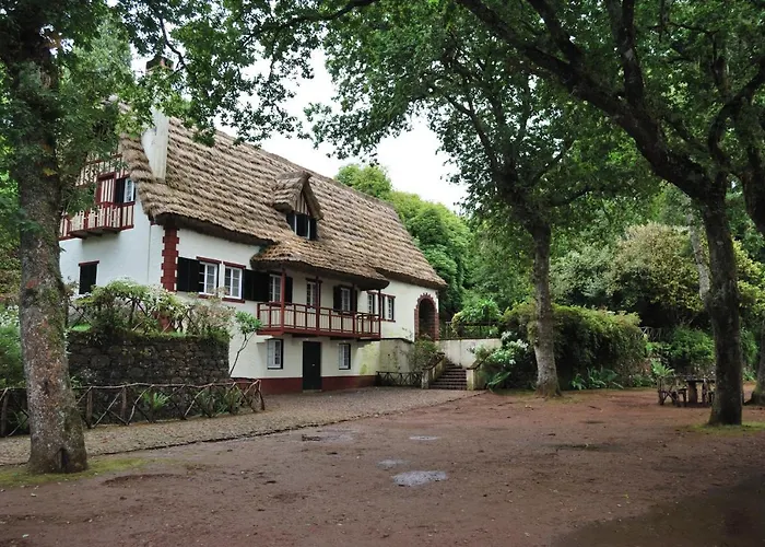 Nocleg ze śniadaniem Casa Do Til Santana (Madeira)